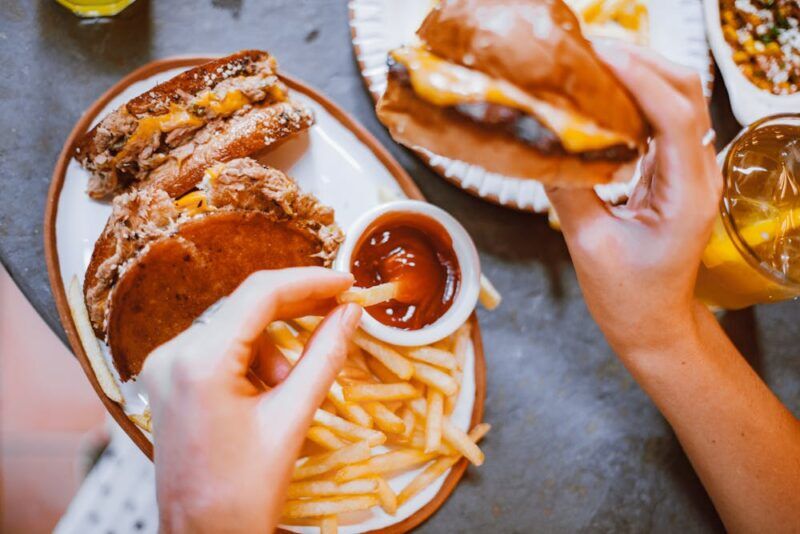 AVOID JUNK FOODS TO AVOIND CELLULITE